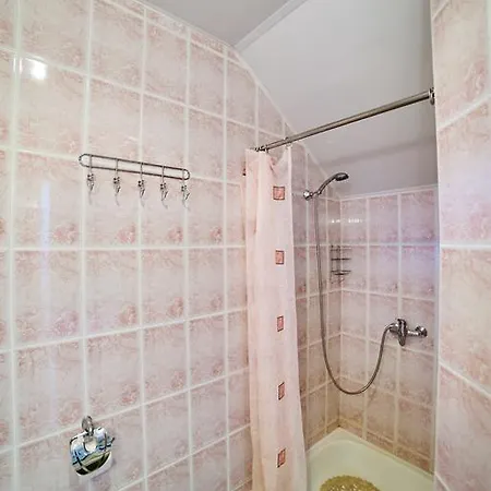 Kazka Lisu Pensión 3*